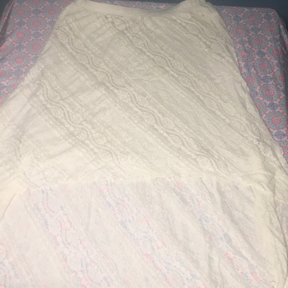 Cream lace layered long skirt!